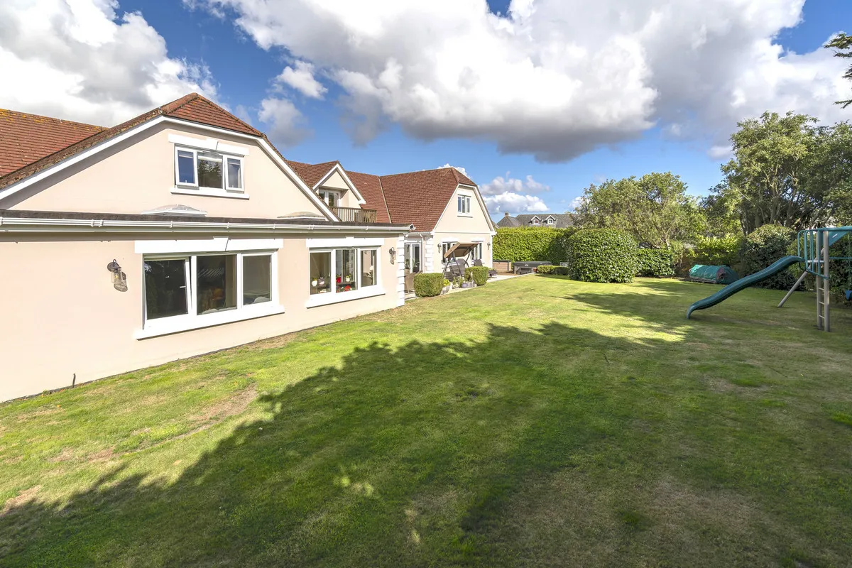 Substantial contemporary residence offering exceptional privacy & lifestyle, Truro, photo 41