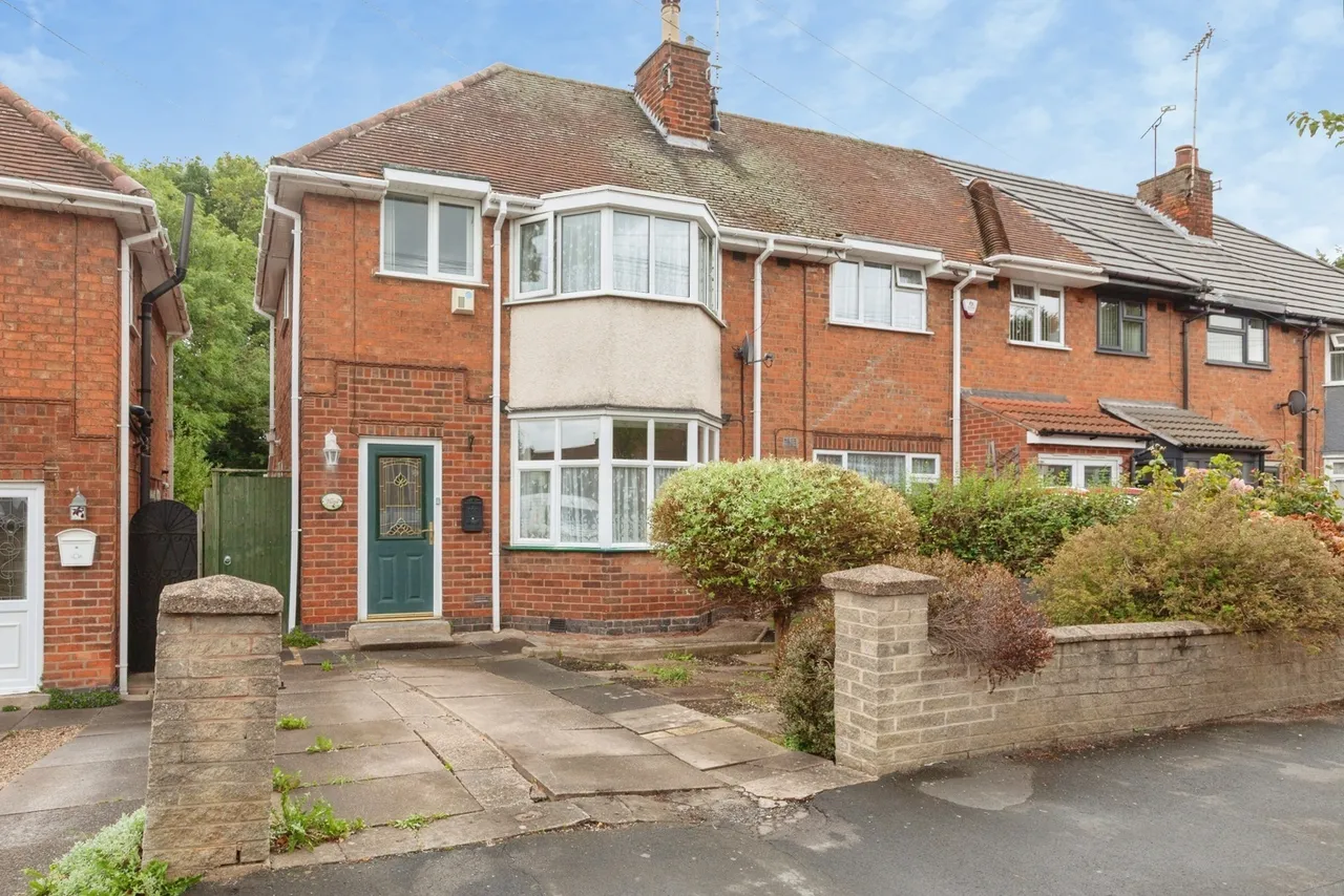 3 bed house for sale, Wicklow Drive, Leicester, LE5
