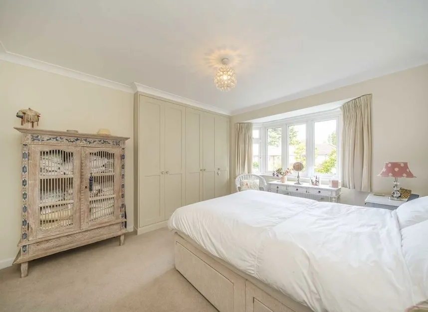 Kings Farm Avenue, Richmond, TW10, photo 5