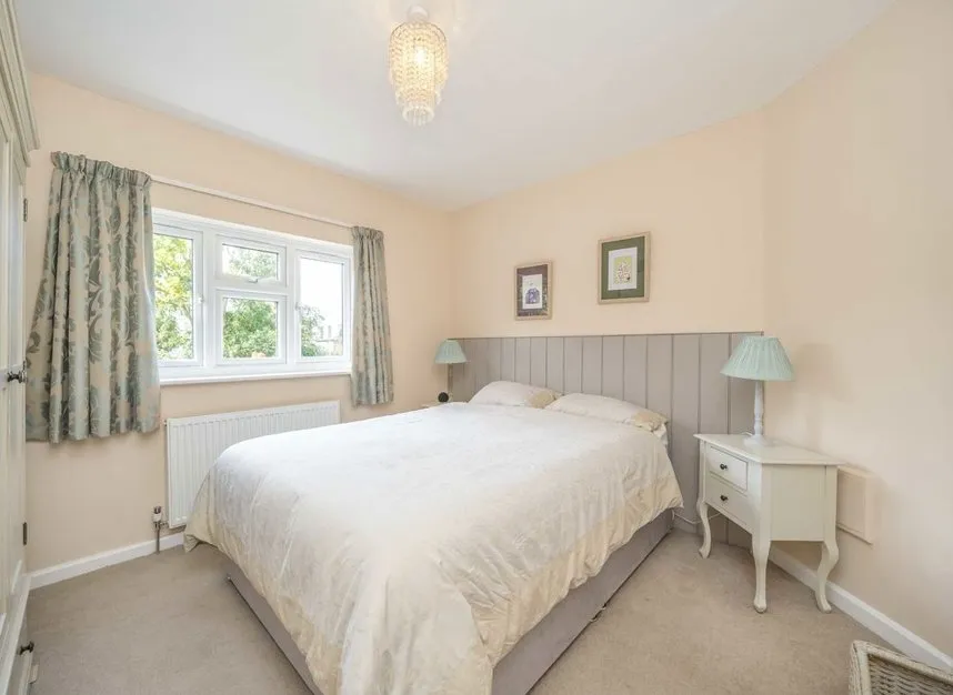 Kings Farm Avenue, Richmond, TW10, photo 6