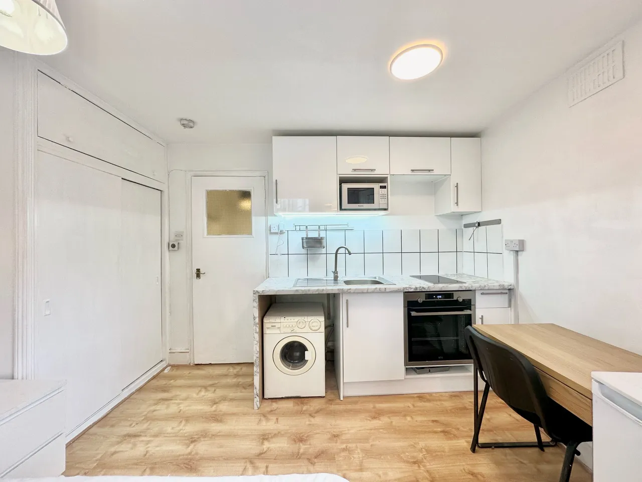 Hogarth Road, Kensington, photo 3