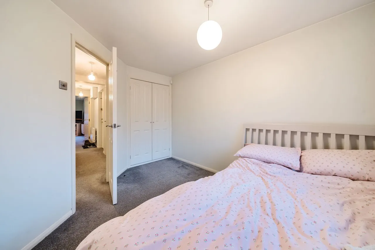 Weald Close, SE16, photo 11