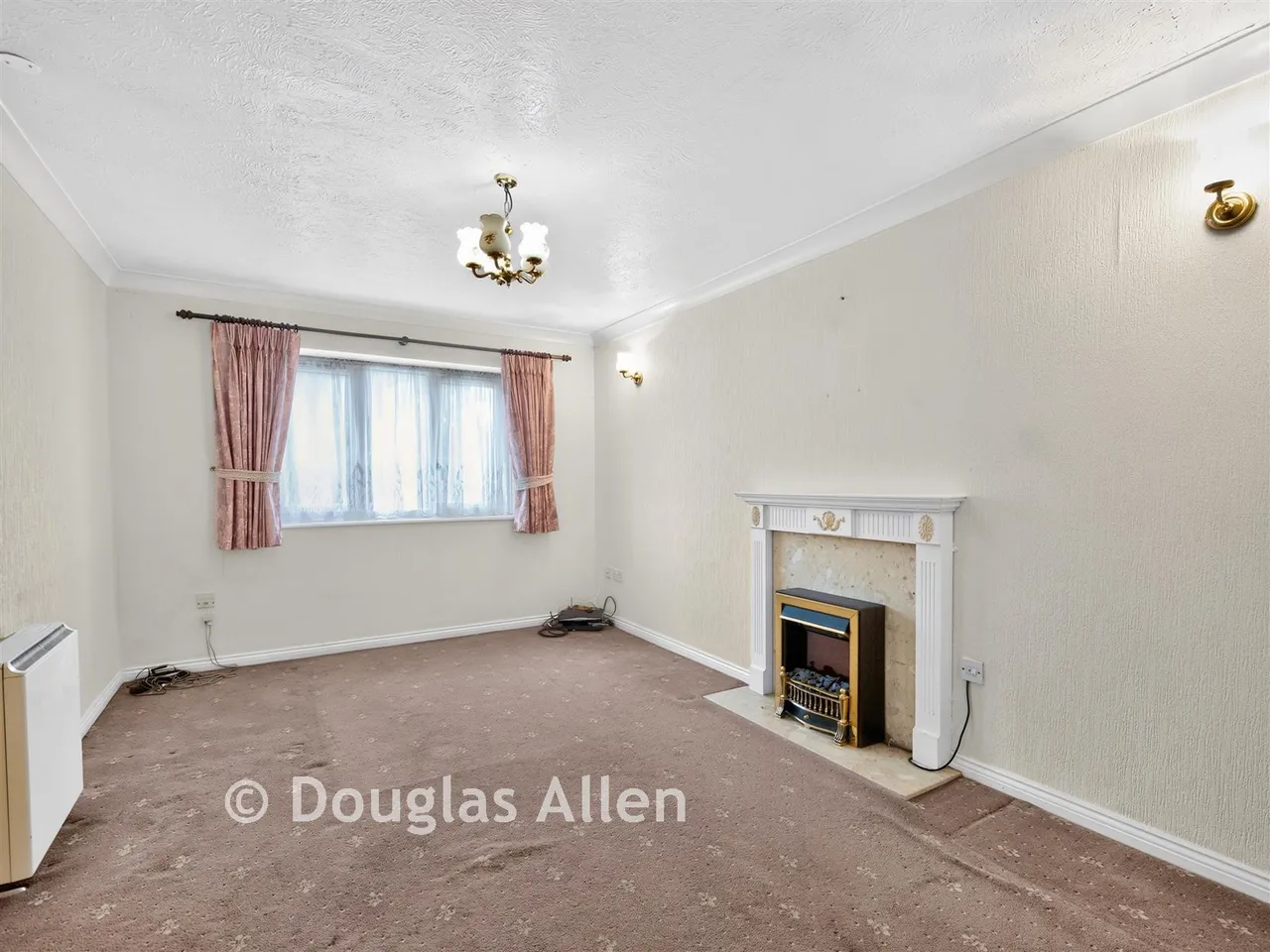 Cunningham Close, Chadwell Heath, RM6, photo 5