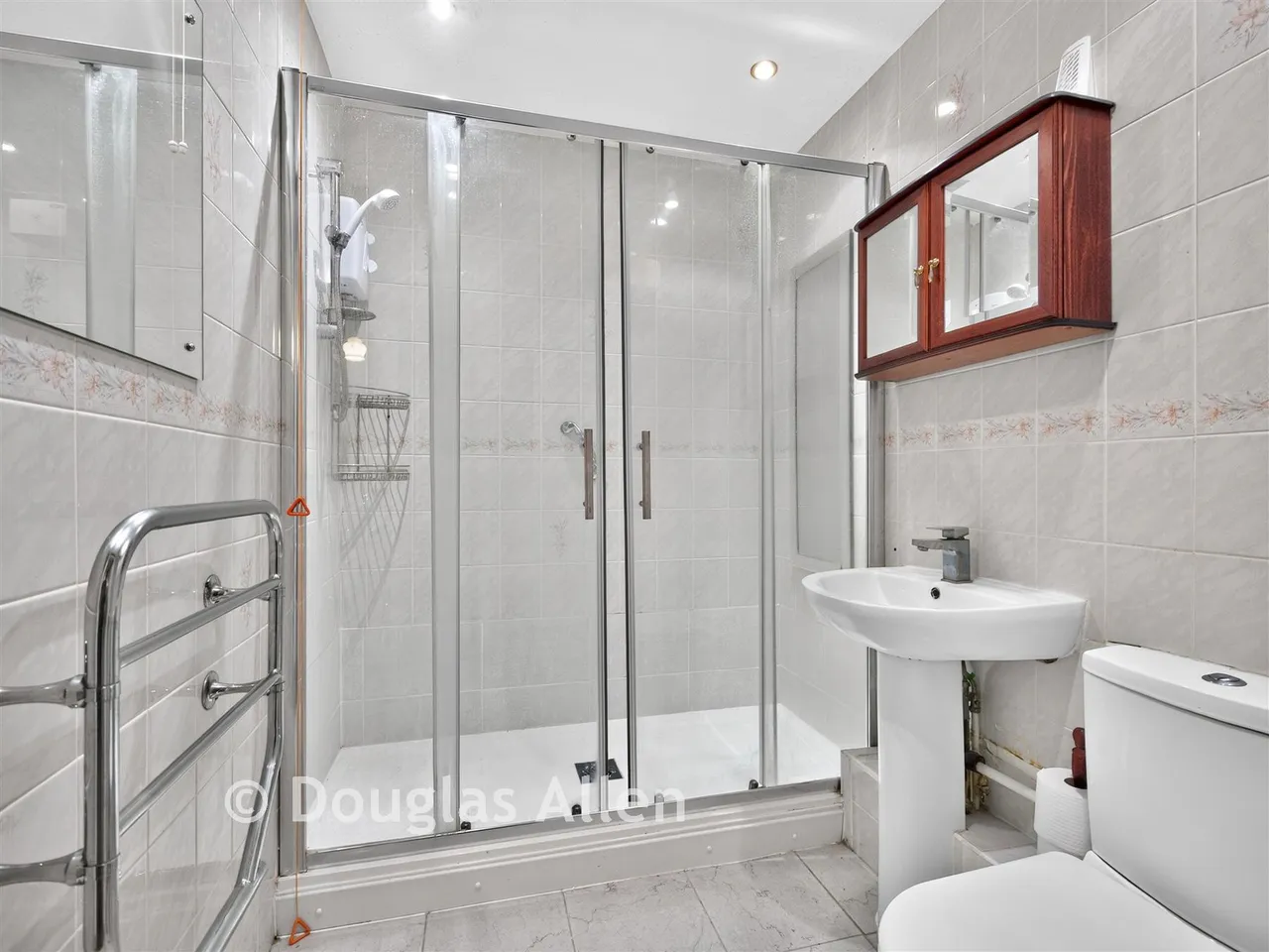 Cunningham Close, Chadwell Heath, RM6, photo 7