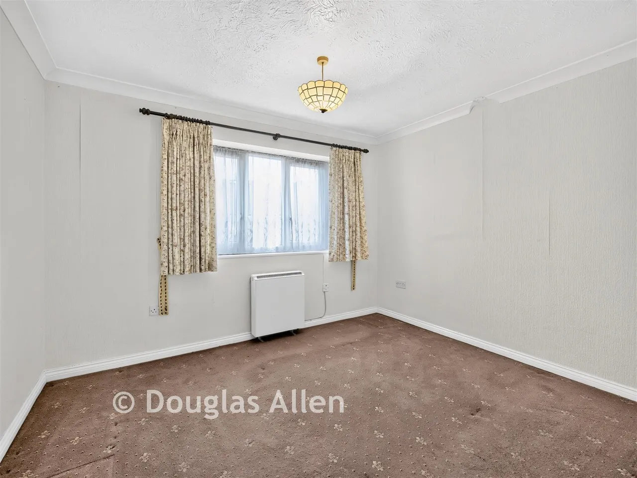 Cunningham Close, Chadwell Heath, RM6, photo 10
