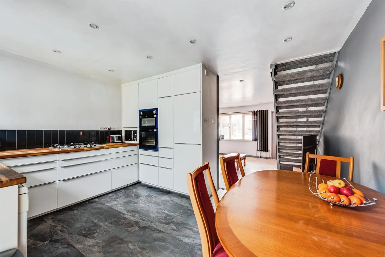 Percheron Close, Shaw, Swindon, photo 9