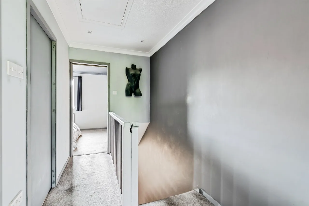 Percheron Close, Shaw, Swindon, photo 12
