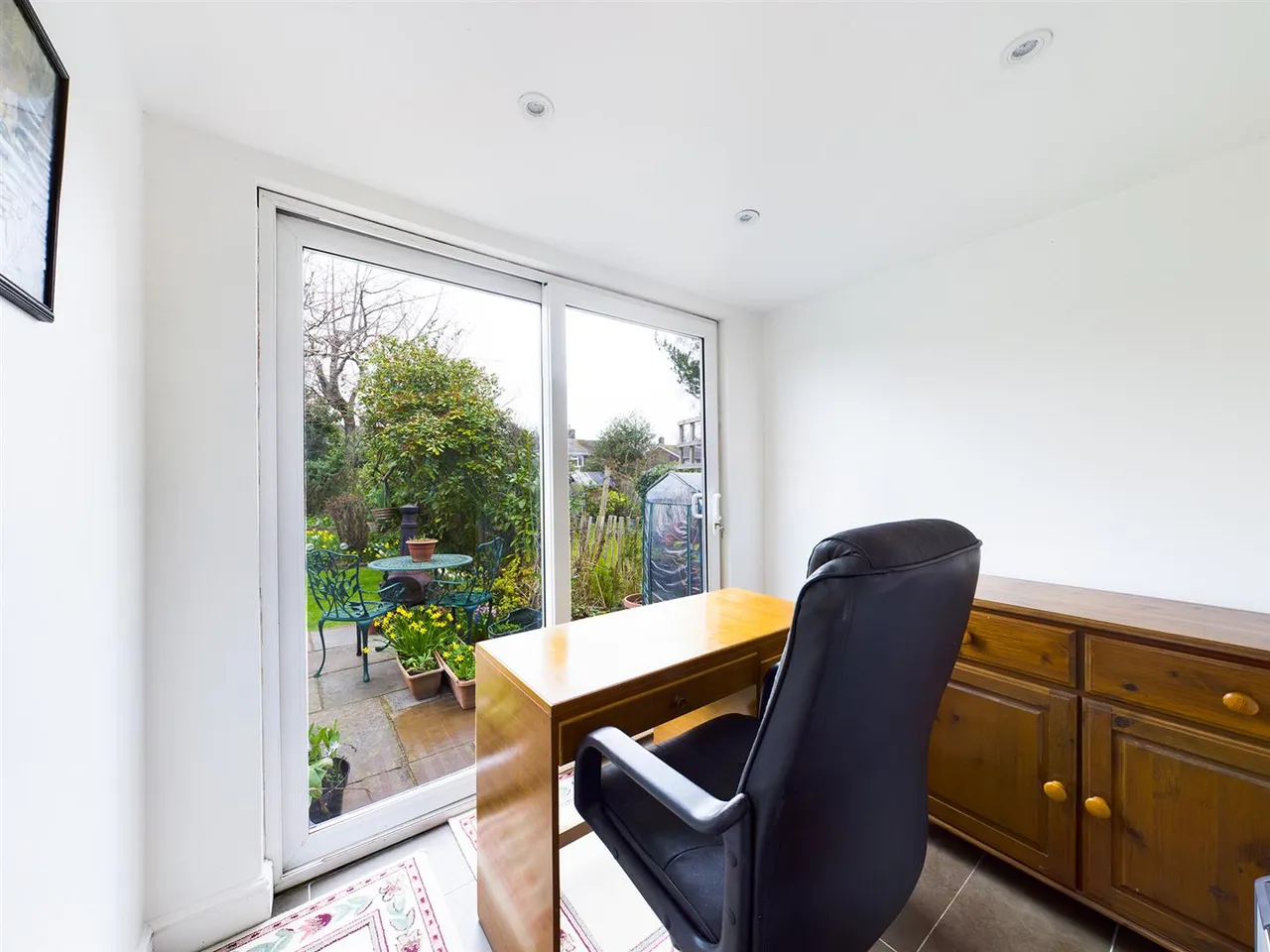 Weald Drive, Furnace Green, RH10, photo 15