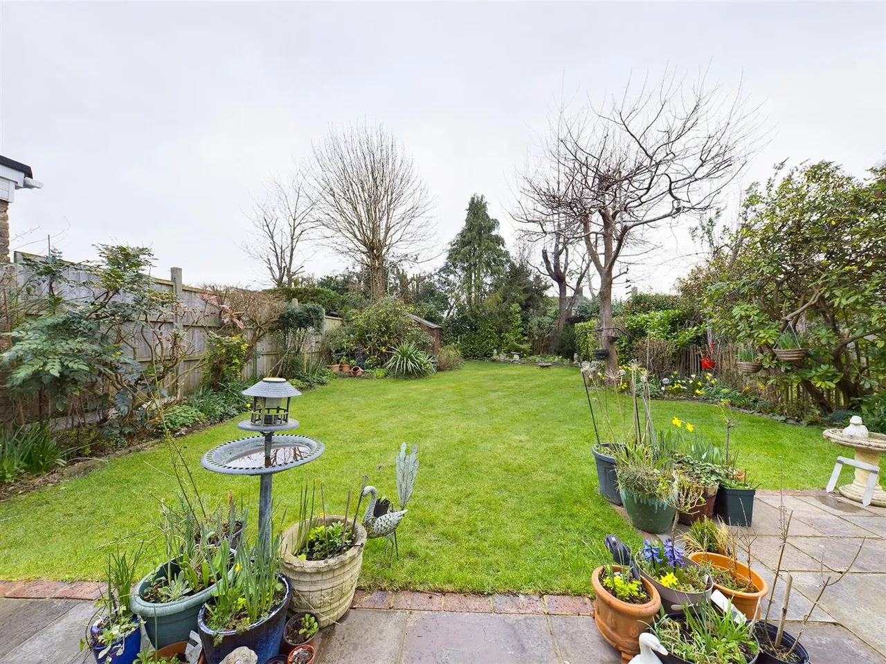 Weald Drive, Furnace Green, RH10, photo 7