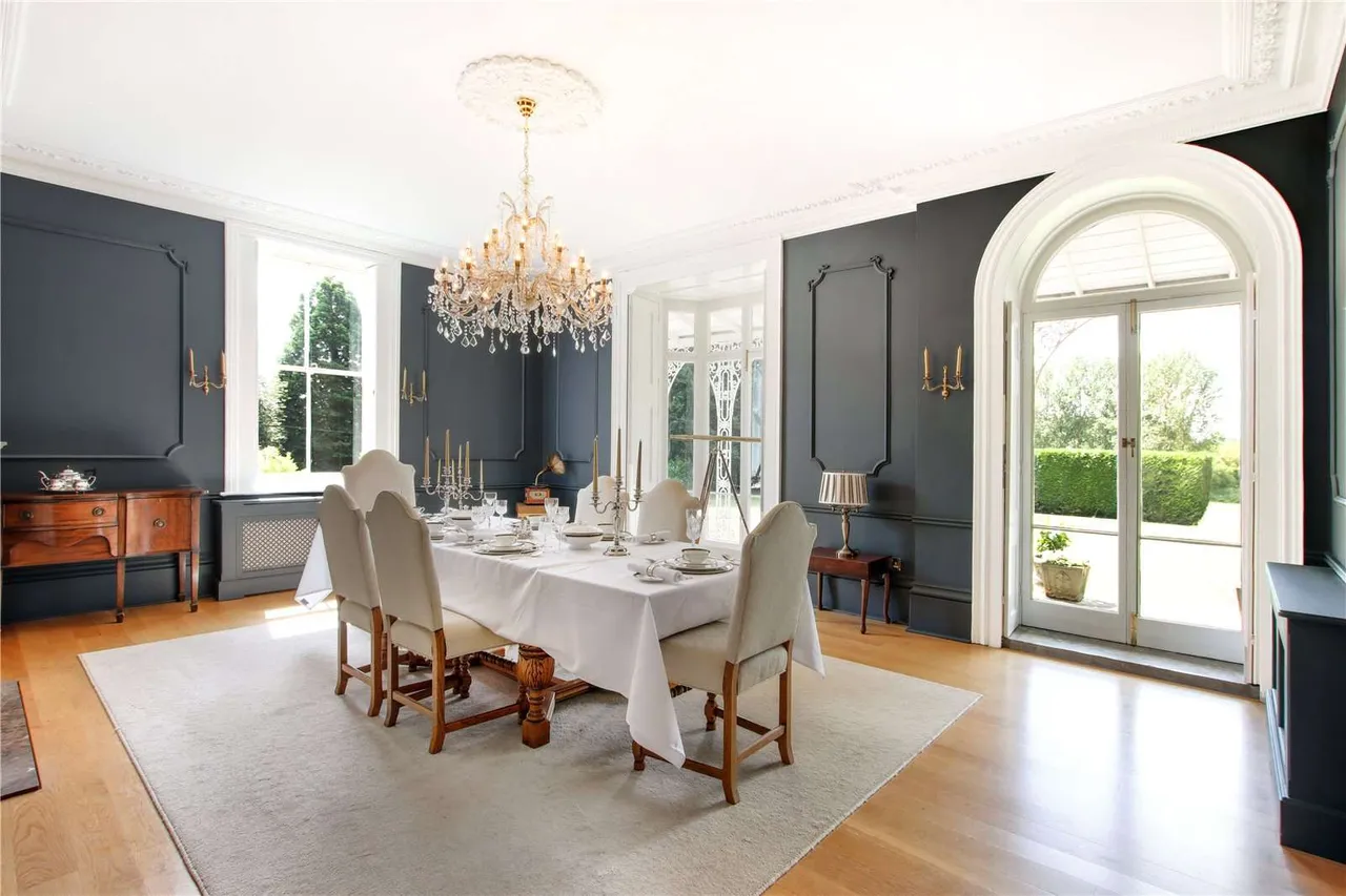 High Street, Yalding, ME18, photo 3
