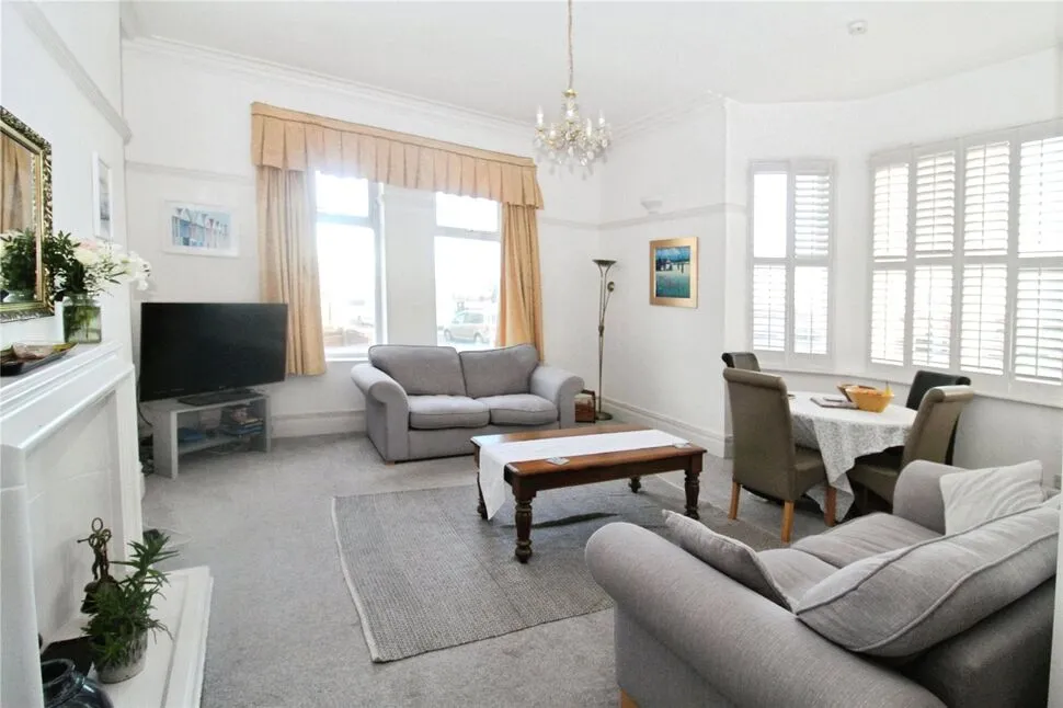 South Parade, Southsea, PO4, photo 2