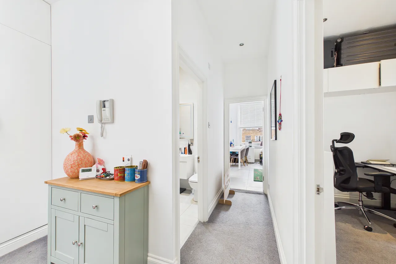 Hilltop Road, West Hampstead, NW6, photo 10