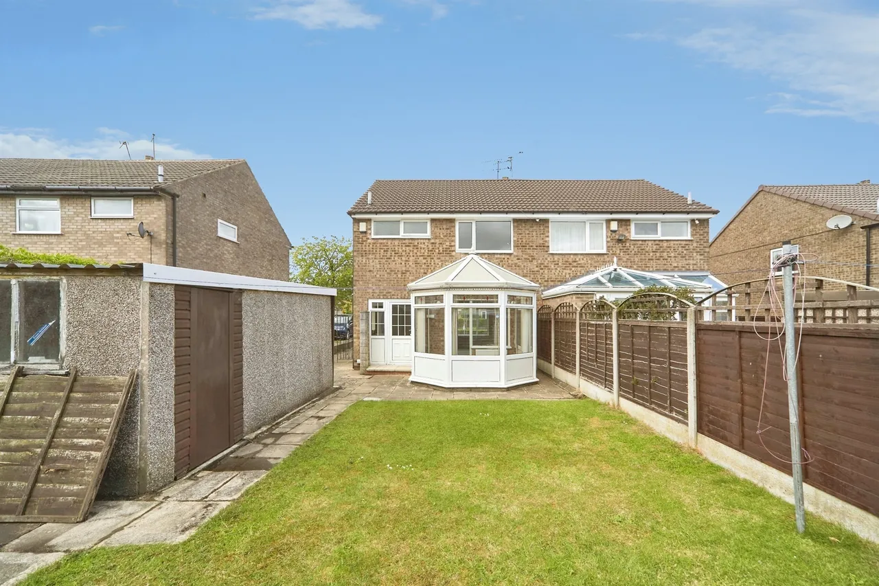 Birkdale Drive, Leeds, photo 10