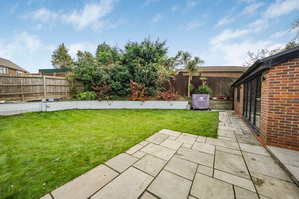 Beacon Close, Uxbridge, photo 21