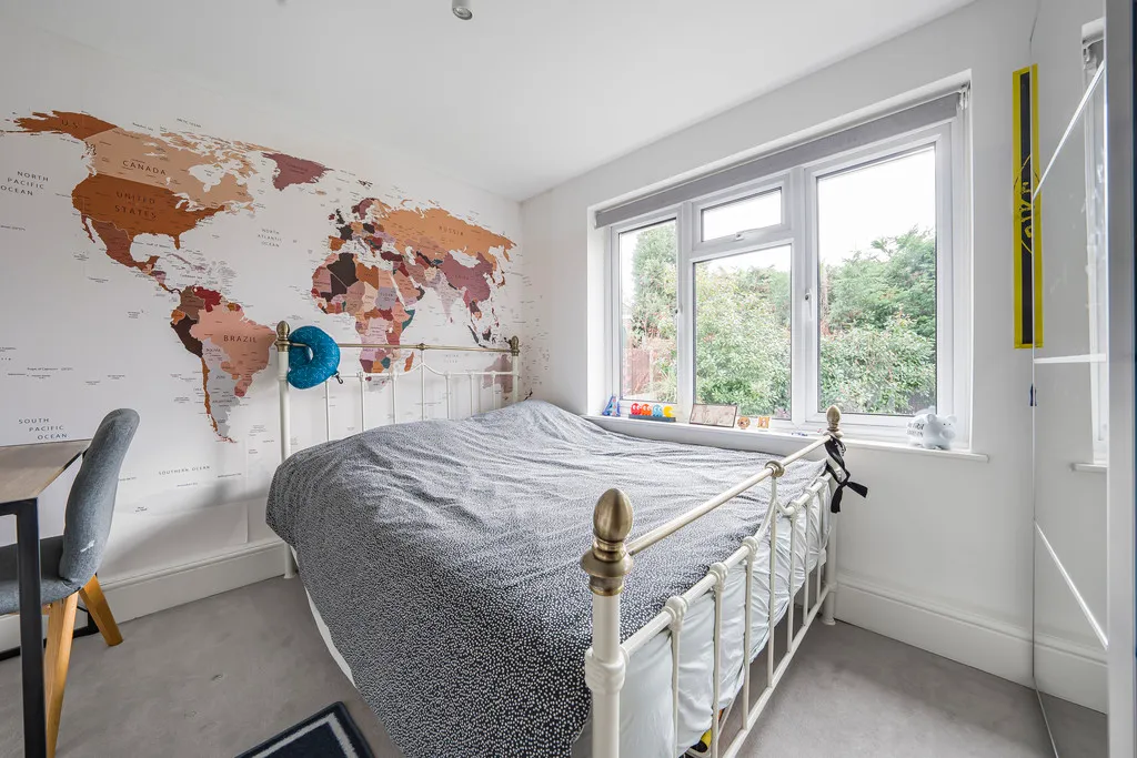 Beacon Close, Uxbridge, photo 16