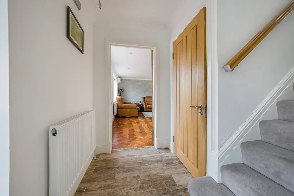 Beacon Close, Uxbridge, photo 13
