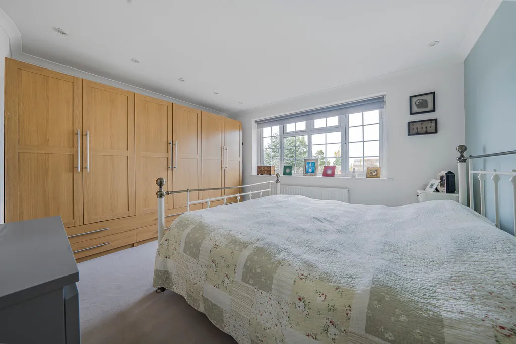 Beacon Close, Uxbridge, photo 11