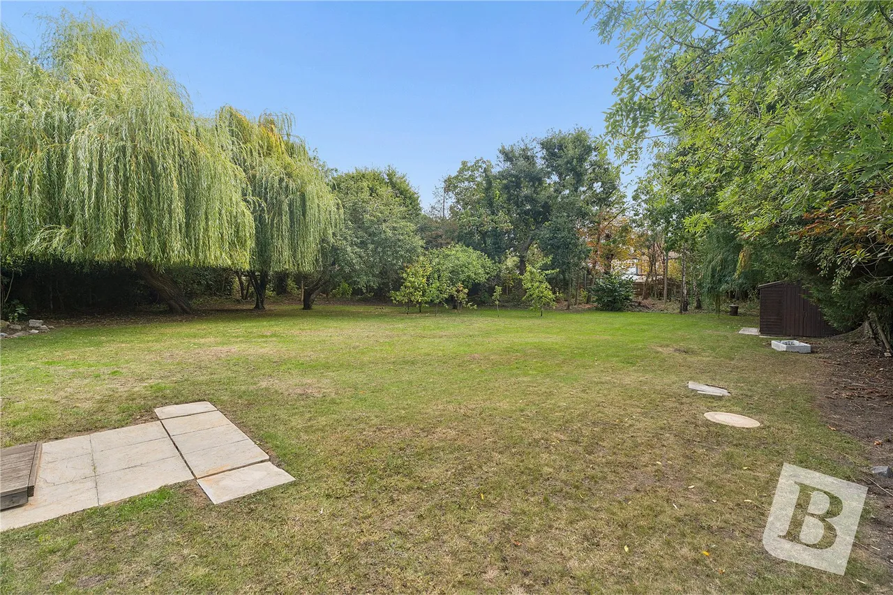 Hyland Close, Hornchurch, RM11, photo 25