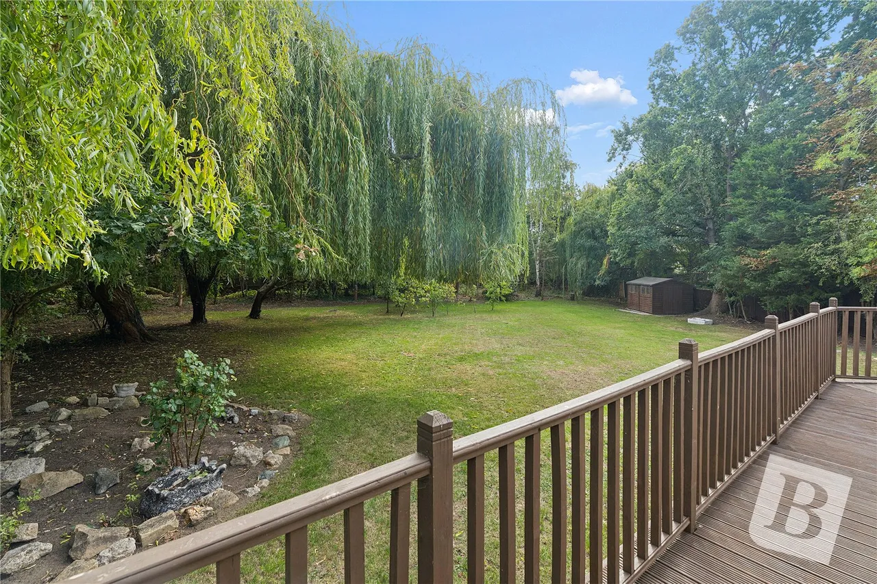 Hyland Close, Hornchurch, RM11, photo 26