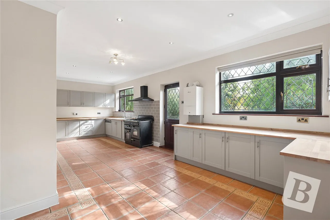 Hyland Close, Hornchurch, RM11, photo 23