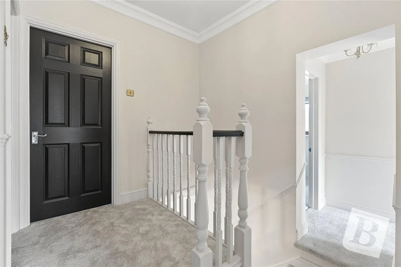 Hyland Close, Hornchurch, RM11, photo 15