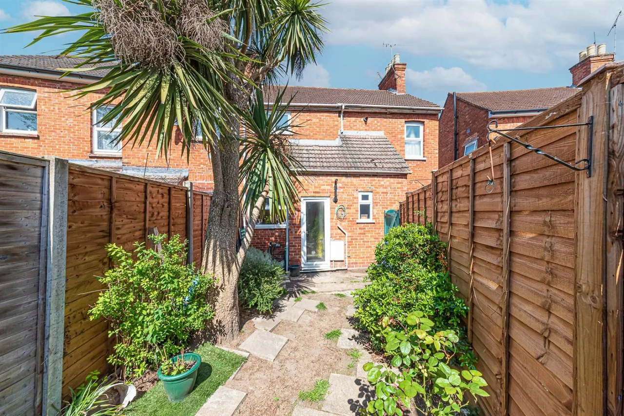St. Georges Road, photo 7