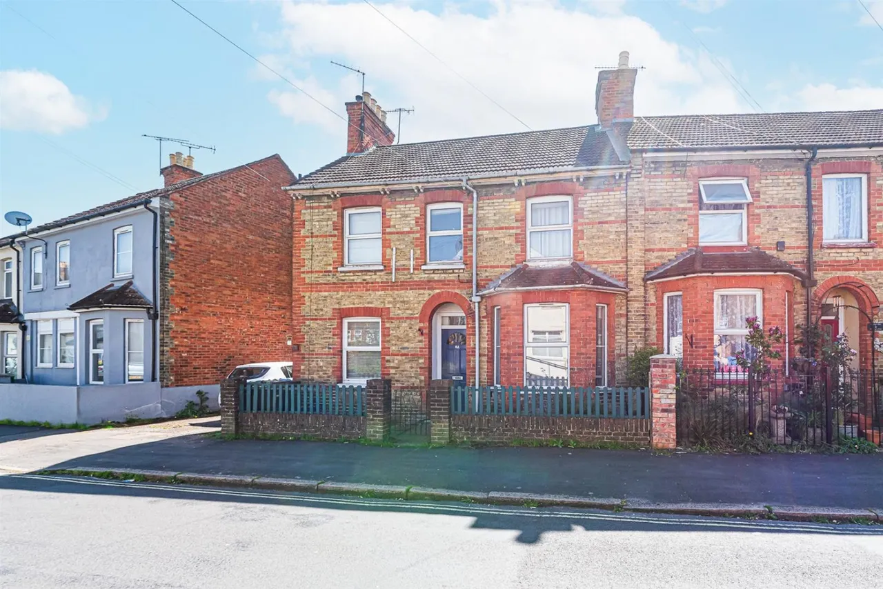 2 bed flat for sale — St. Georges Road