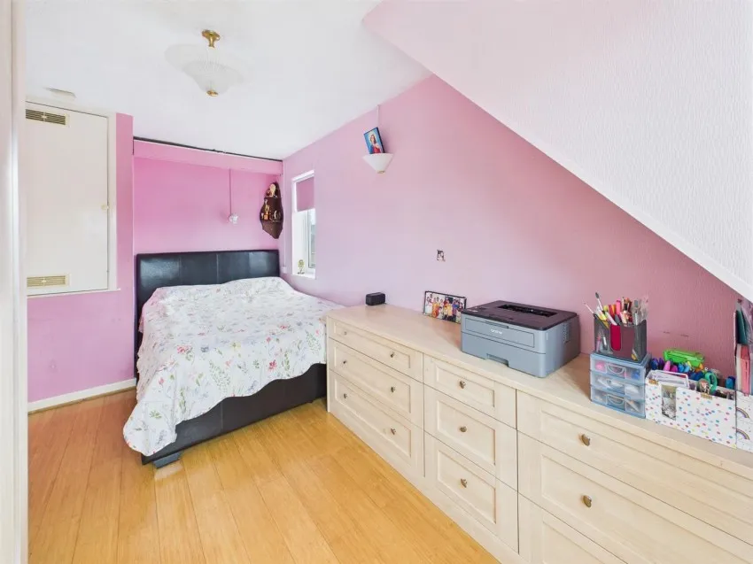 Mayfield Drive, Hucclecote, photo 14
