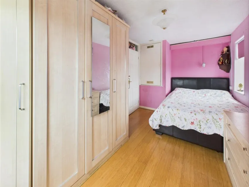 Mayfield Drive, Hucclecote, photo 15
