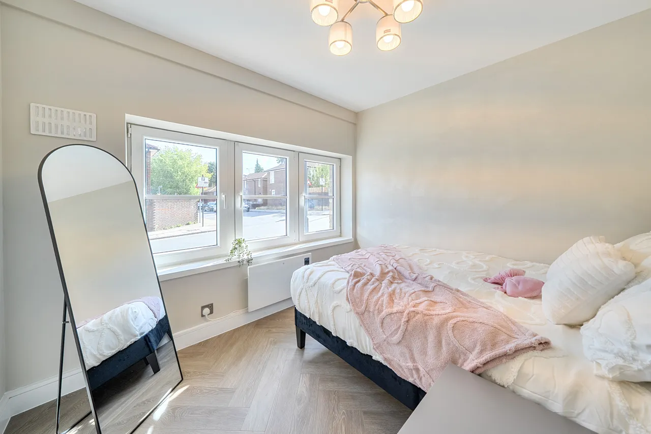 15 Silverthorne Road, London, photo 7