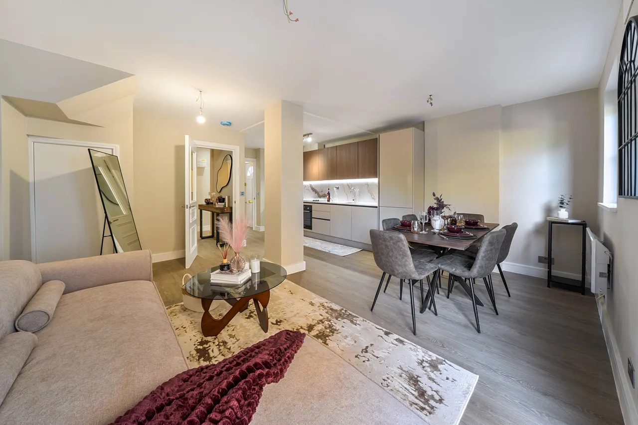 15 Silverthorne Road, London, photo 2