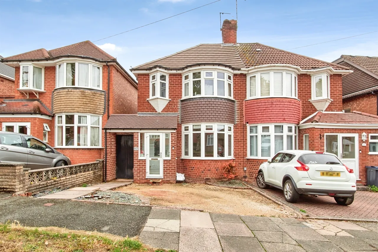 3 bed house for sale, Upper Meadow Road, Quinton, B32