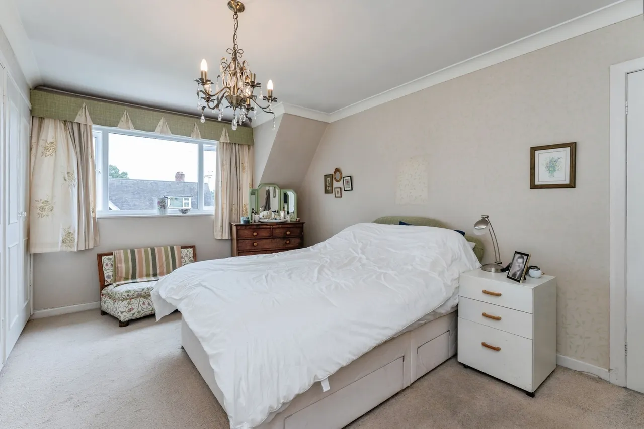 Roe Parc, St. Asaph, LL17, photo 15
