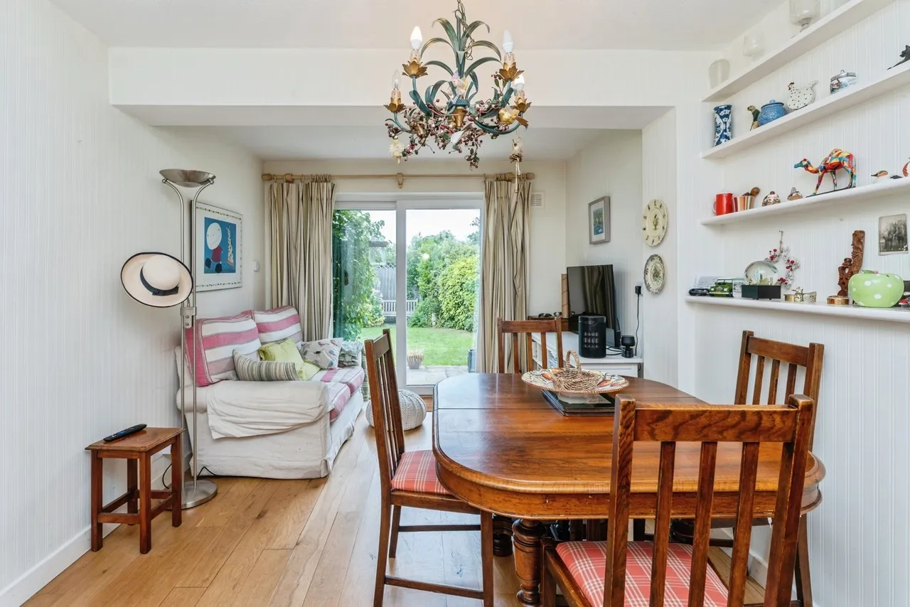 Roe Parc, St. Asaph, LL17, photo 10
