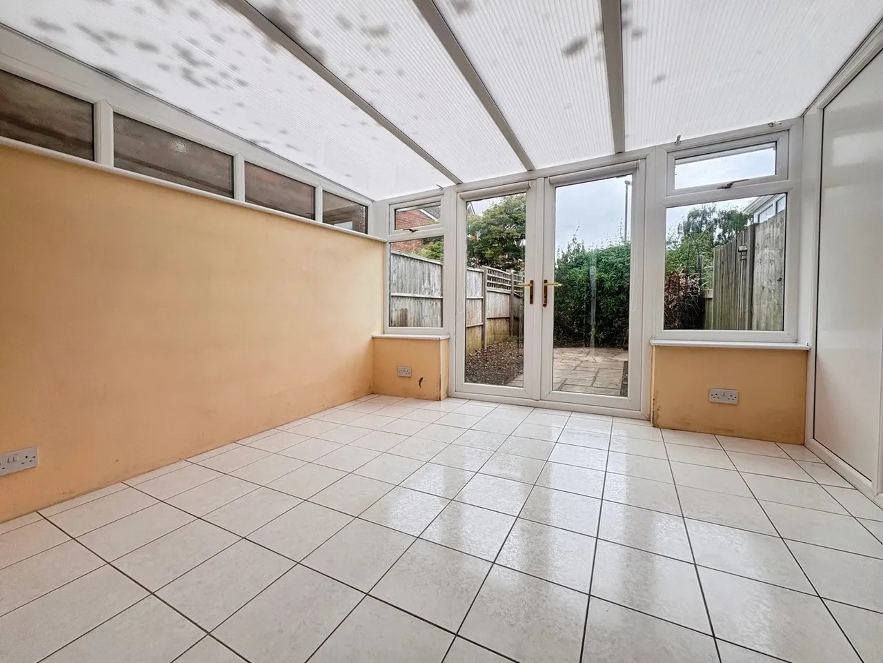 Crosby Way, Farnham, Surrey, GU9 7XG, photo 4