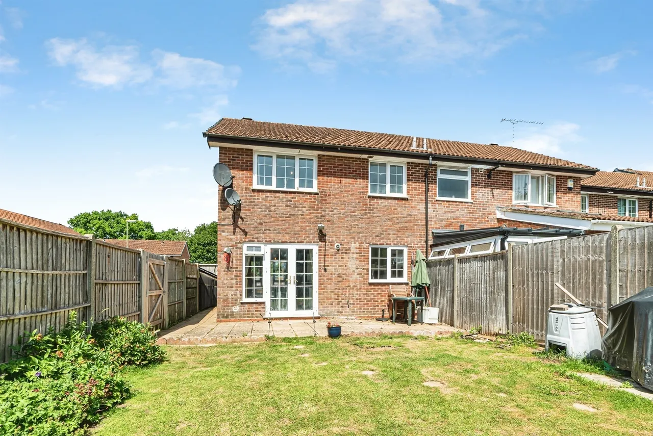 Auklet Close, Basingstoke, RG22, photo 17