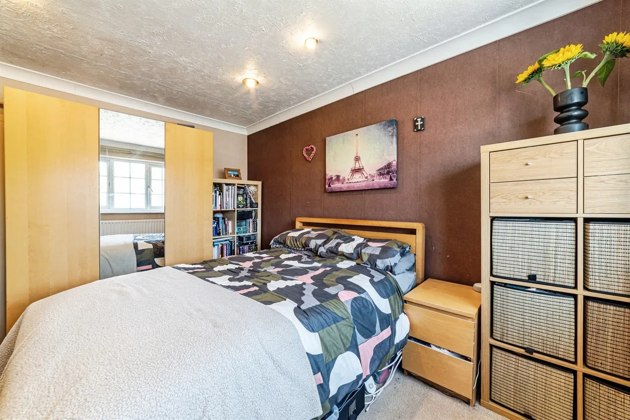 Auklet Close, Basingstoke, RG22, photo 11