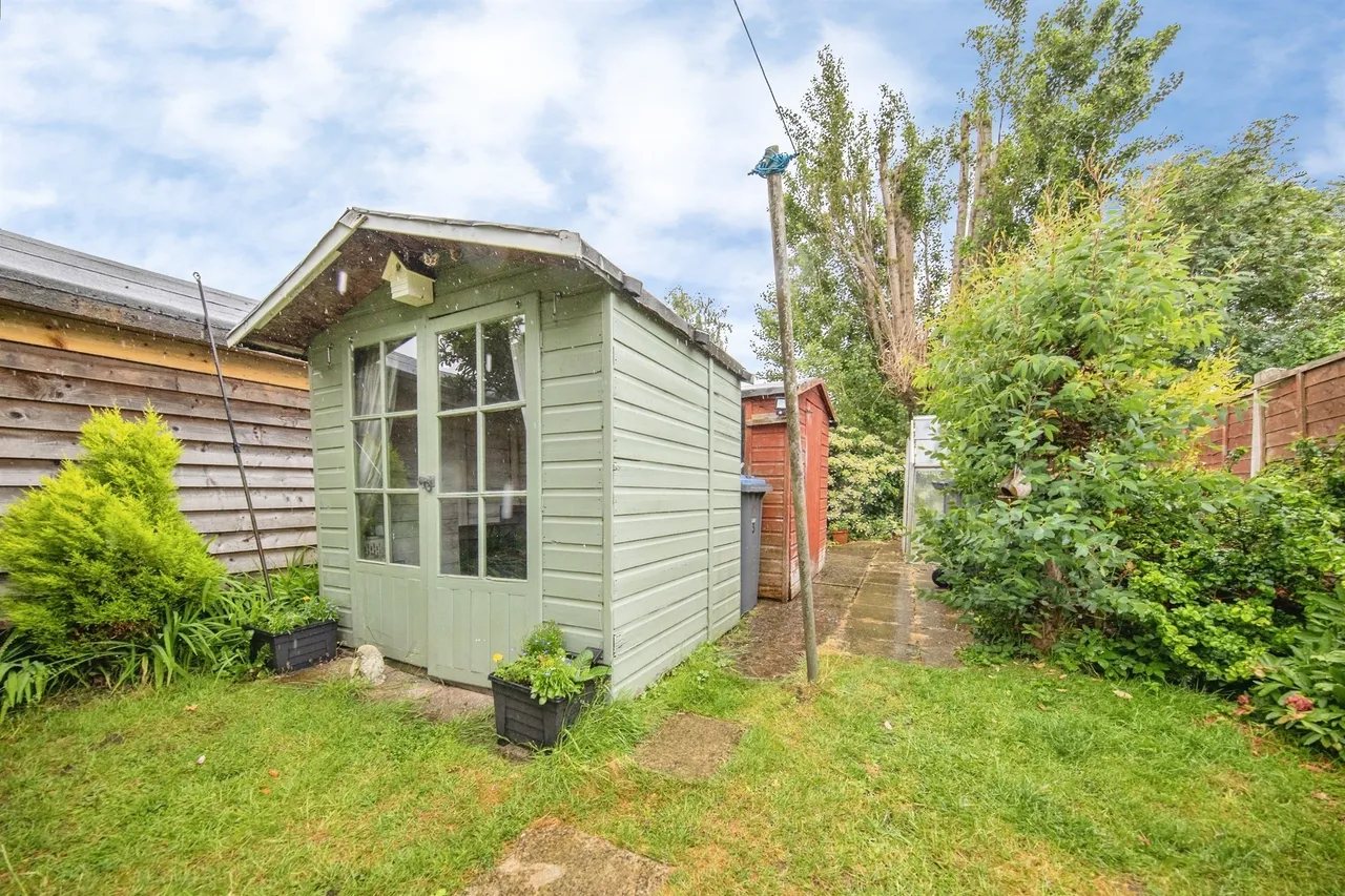 Warwick Avenue, Woodbridge, photo 11