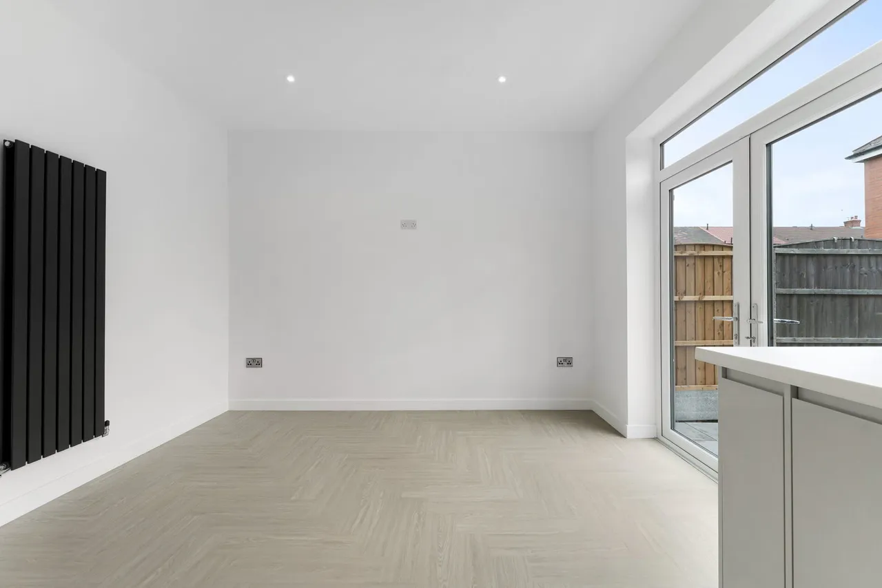 Spring Bank Avenue, Audenshaw, Manchester, M34 5WG, photo 10