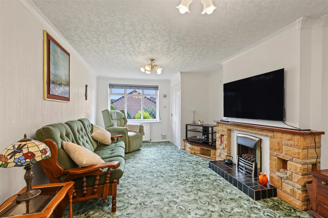 Copseside Close, Long Eaton, NG10, photo 2