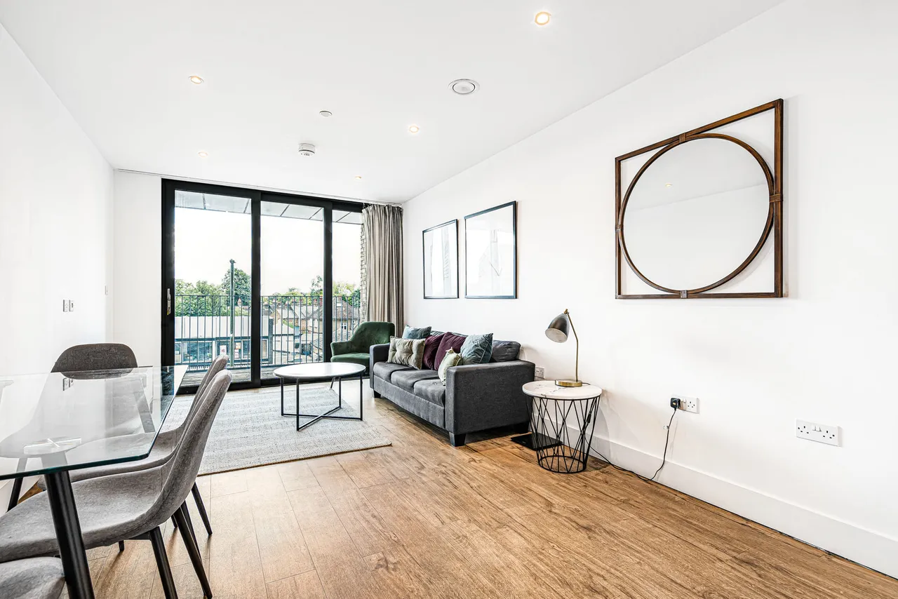 Fairfield Avenue, Staines-upon-Thames, TW18, photo 6