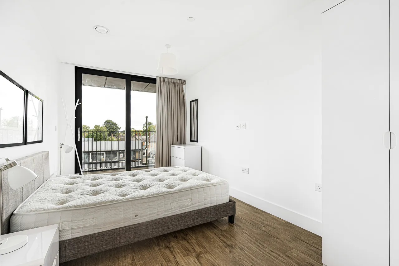 Fairfield Avenue, Staines-upon-Thames, TW18, photo 10
