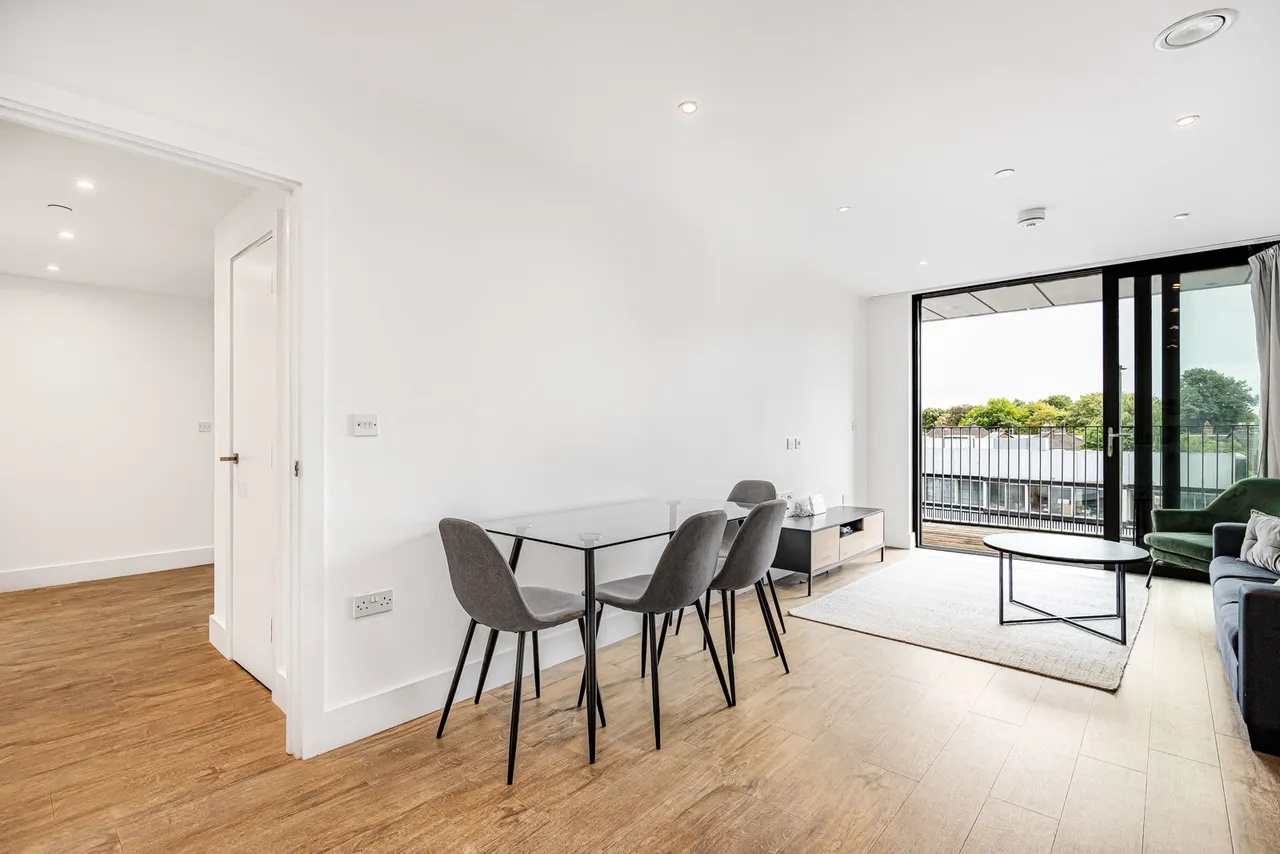Fairfield Avenue, Staines-upon-Thames, TW18, photo 8