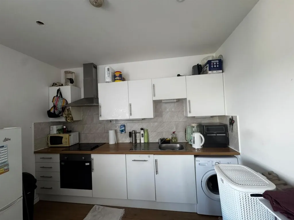 Church Road, Murston, ME10, photo 2
