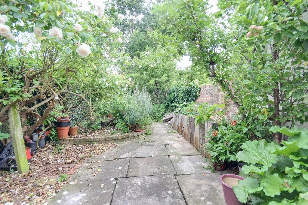 Wood Lane, Beverley, photo 9