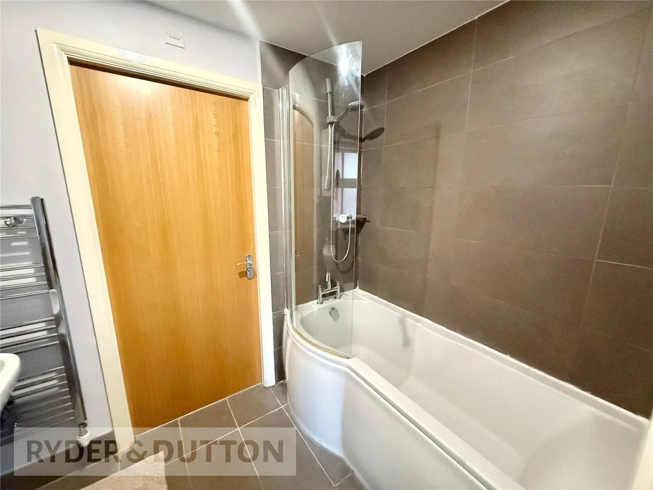 Waters Edge, Middleton, M24, photo 19