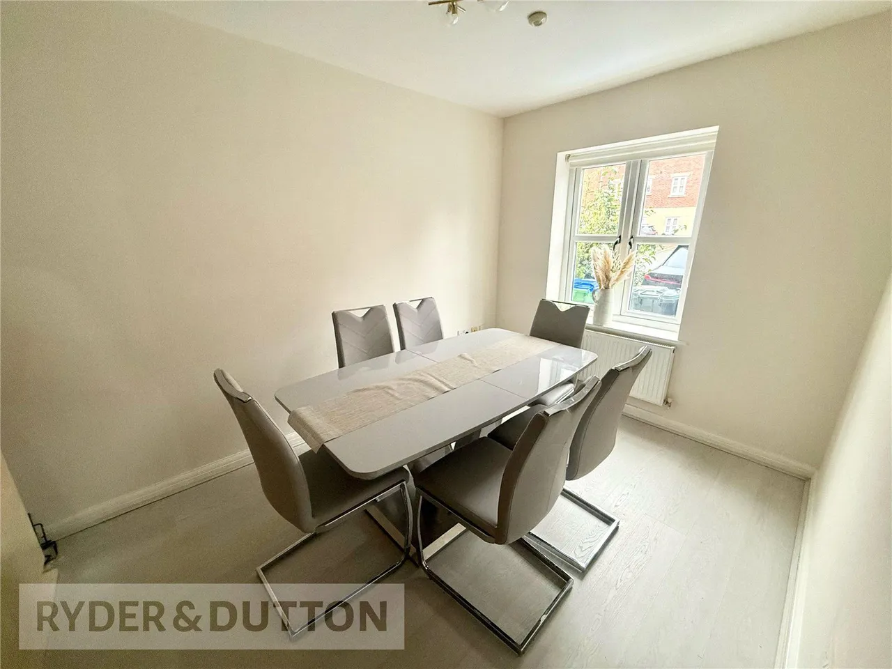 Waters Edge, Middleton, M24, photo 9