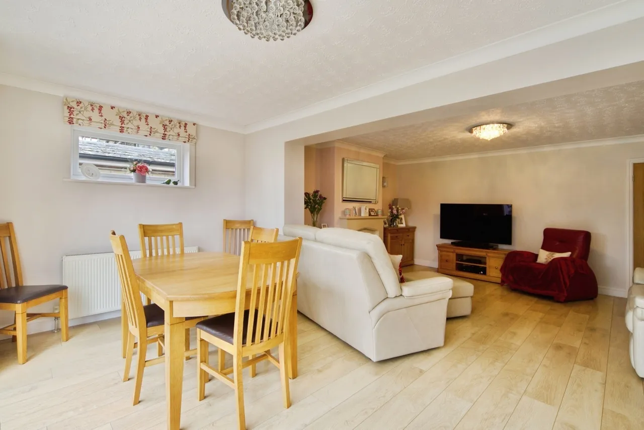 Cromwell Avenue, Cheshunt, Waltham Cross, Hertfordshire, EN7, photo 13