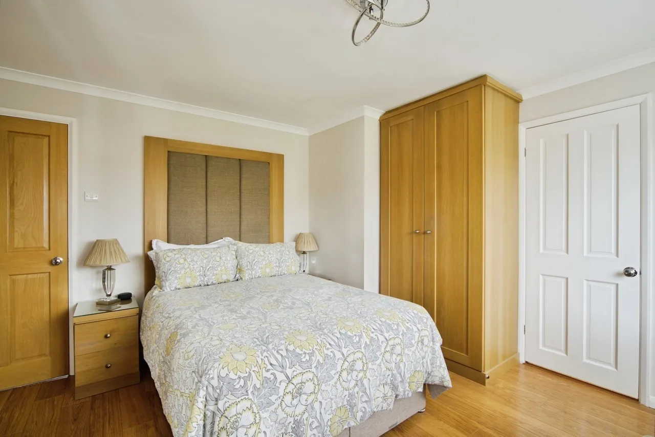 Cromwell Avenue, Cheshunt, Waltham Cross, Hertfordshire, EN7, photo 4