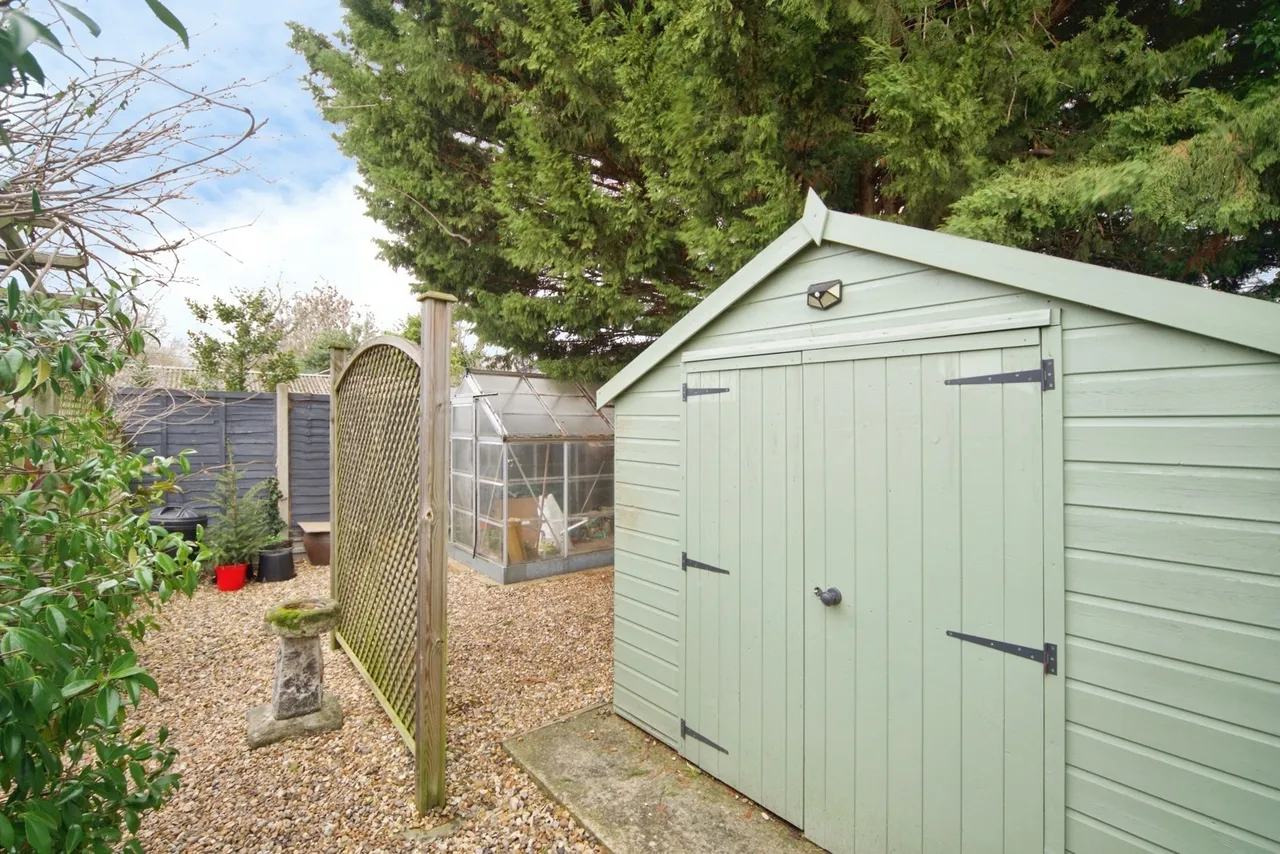 Cromwell Avenue, Cheshunt, Waltham Cross, Hertfordshire, EN7, photo 10